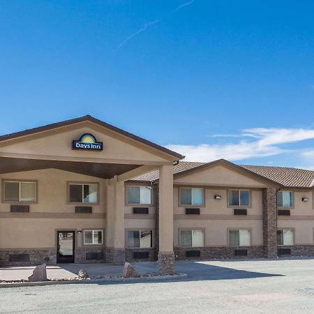 Days Inn By Wyndham Beaver Exteriér fotografie